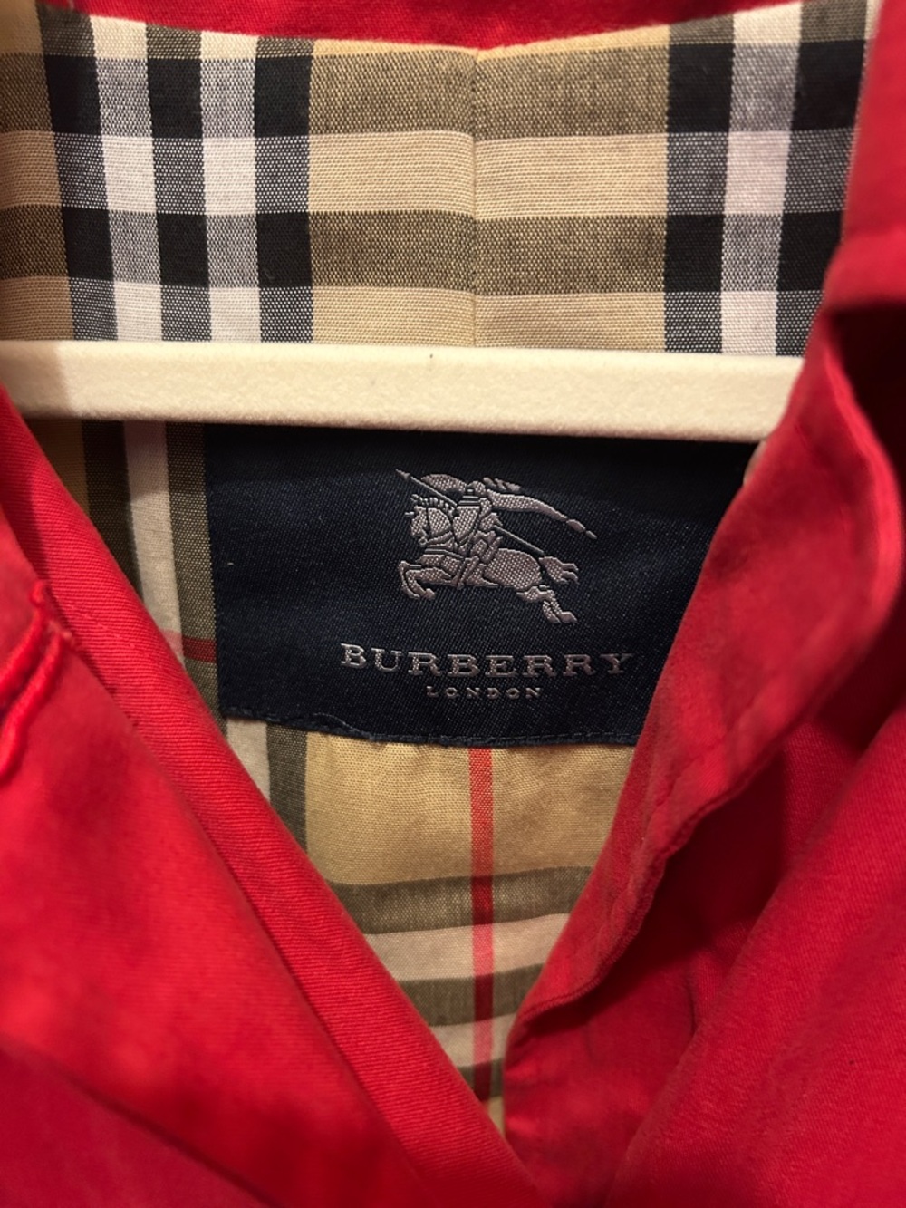 Burberry Red Trench Coat with Signature Check Cuff - Picture 2 of 6